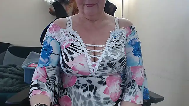 Snapshot of Diablica41 chatting on 02-23-26, 10:12 Diablica41 online show from 02-23-26, 10:12