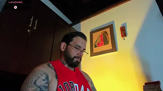 CamiloGray  online show from 03-19-26, 02:43