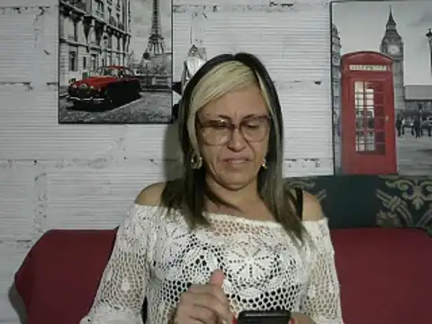 divahot08 online show from 12-12-24, 02:33