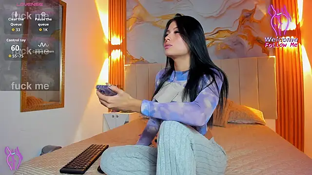 adda mancini online show from 10-24-25, 06:10