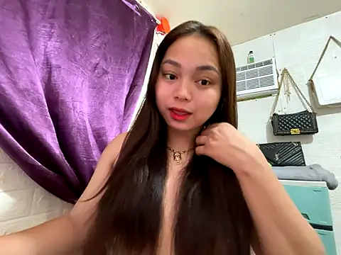 Snapshot of SweetieAngelx chatting on 09-26-25, 11:20 SweetieAngelx online show from 09-26-25, 11:20