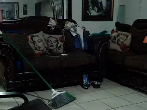 Snapshot of Cataleia21 chatting on 01-14-26, 11:49 Cataleia21 online show from 01-14-26, 11:49