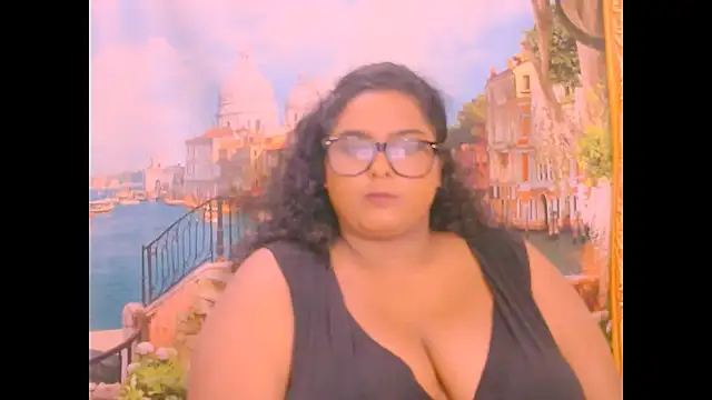 Snapshot of Indianfairy99 chatting on 12-04-25, 12:25 Indianfairy99 online show from 12-04-25, 12:25