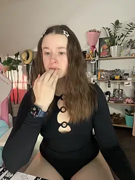 sweetest pie online show from 11-27-25, 06:43