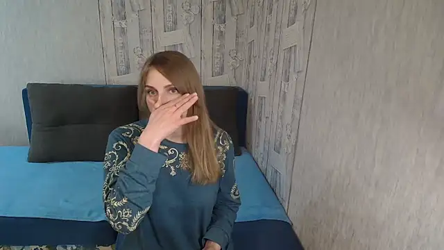 Pilly green  online show from 05-14-26, 07:26