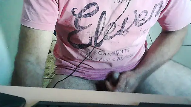 Snapshot of eduar570 chatting on 07-28-26, 03:21 eduar570 online show from 07-28-26, 03:21
