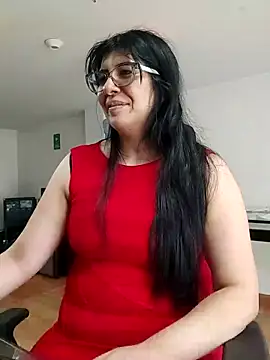 Snapshot of aisha_latina chatting on 06-10-26, 01:54 aisha latina online show from 06-10-26, 01:54