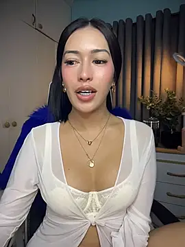 Snapshot of Jasmine_Elcock chatting on 05-05-26, 12:18 Jasmine Elcock online show from 05-05-26, 12:18