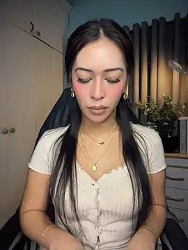 Snapshot of Jasmine_Elcock chatting on 05-05-26, 07:44 Jasmine Elcock online show from 05-05-26, 07:44