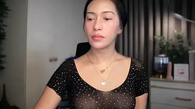 Snapshot of Jasmine_Elcock chatting on 05-22-26, 03:46 Jasmine Elcock online show from 05-22-26, 03:46