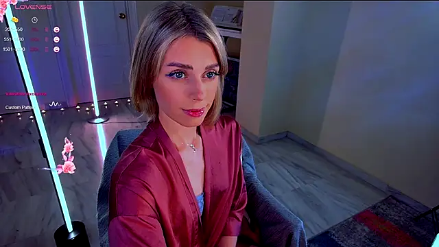 Arielle  03 online show from 11-20-25, 02:01