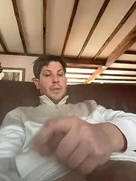Snapshot of Taxidriver1988 chatting on 05-13-26, 08:23 Taxidriver1988 online show from 05-13-26, 08:23