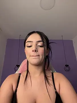 anniehart online show from 10-17-25, 01:09