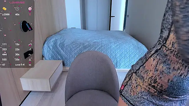 Aquilaris  online show from 03-12-25, 07:24