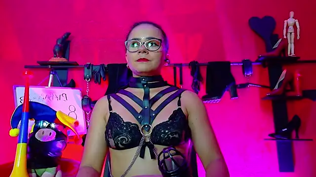 MistressSlut1 online show from 06-16-26, 11:13