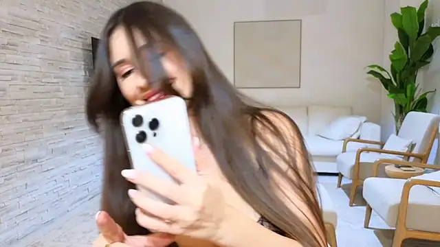 Snapshot of diamond_desiree chatting on 01-21-25, 09:15 diamond desiree online show from 01-21-25, 09:15