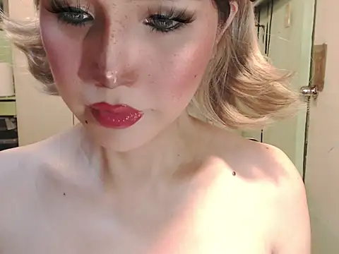 Ezradeliciosa online show from 05-24-26, 01:43