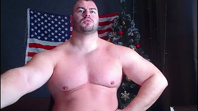 Snapshot of muscularjohnforuX chatting on 12-14-24, 09:40 muscularjohnforuX online show from 12-14-24, 09:40