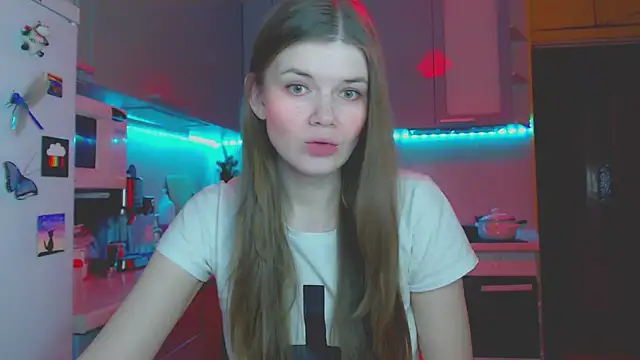 Snapshot of Klementa chatting on 02-11-25, 07:05 Klementa online show from 02-11-25, 07:05