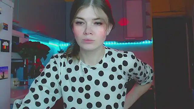 Snapshot of Klementa chatting on 02-17-25, 07:21 Klementa online show from 02-17-25, 07:21