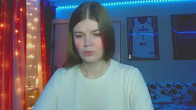 Snapshot of Klementa chatting on 09-08-25, 06:51 Klementa online show from 09-08-25, 06:51