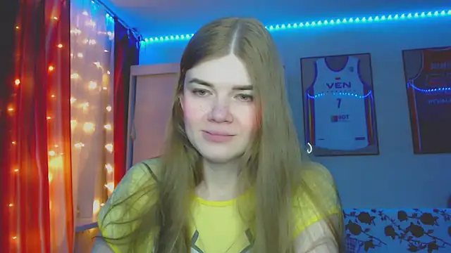 Snapshot of Klementa chatting on 09-14-25, 08:08 Klementa online show from 09-14-25, 08:08