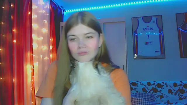 Snapshot of Klementa chatting on 10-02-25, 06:59 Klementa online show from 10-02-25, 06:59