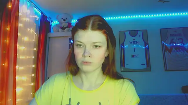 Snapshot of Klementa chatting on 06-17-26, 06:09 Klementa online show from 06-17-26, 06:09