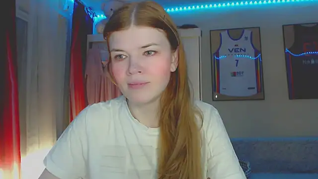 Snapshot of Klementa chatting on 07-13-26, 06:44 Klementa online show from 07-13-26, 06:44