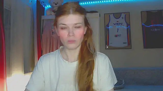 Snapshot of Klementa chatting on 07-16-26, 06:14 Klementa online show from 07-16-26, 06:14