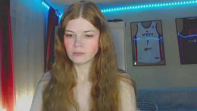 Snapshot of Klementa chatting on 07-23-26, 06:17 Klementa online show from 07-23-26, 06:17