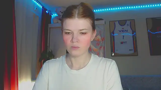 Snapshot of Klementa chatting on 07-29-26, 06:39 Klementa online show from 07-29-26, 06:39