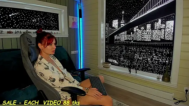 SandyChris online show from 03-07-25, 08:56