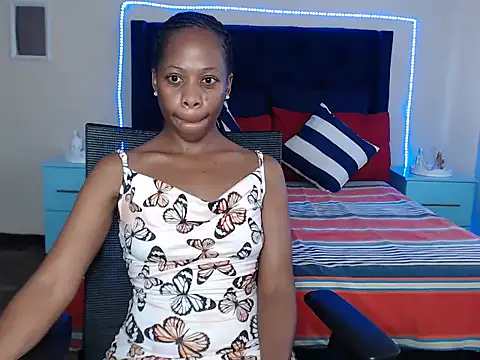 QUEENMANDYY online show from 03-20-26, 03:39