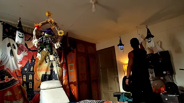 Jhon wich online show from 10-27-25, 09:19