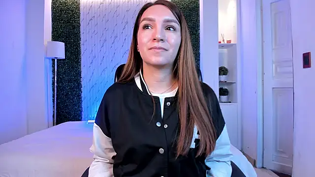 miataylorr1 online show from 12-19-25, 11:39