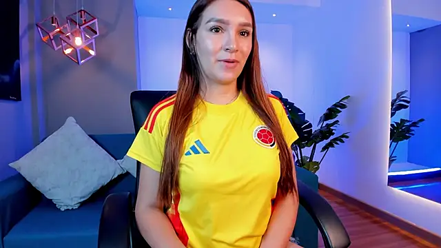 miataylorr1 online show from 06-23-26, 12:25