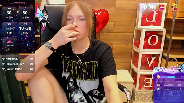  fiona Love online show from 03-10-25, 09:18