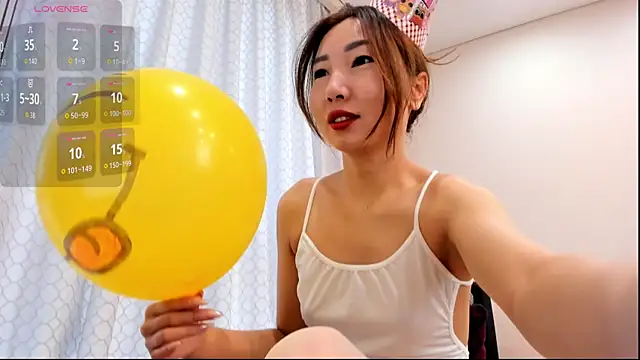Snapshot of Zoe_klarxxx chatting on 07-16-26, 05:13 Zoe klarxxx online show from 07-16-26, 05:13