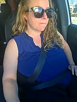 julimonroe online show from 11-13-25, 05:56