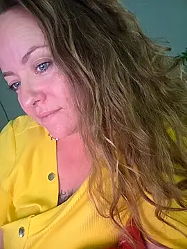 julimonroe online show from 04-06-26, 01:25