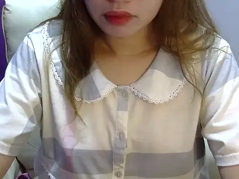    zurIII09  online show from 02-13-26, 11:34