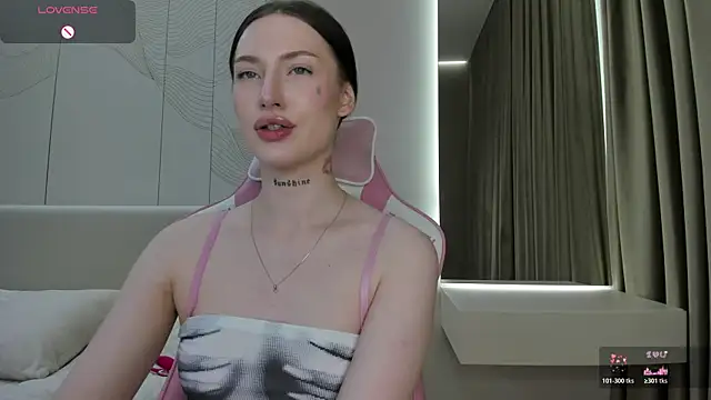 JenniferQueen11 online show from 05-21-26, 02:46