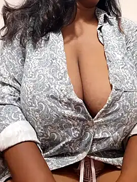 julia joy online show from 01-31-25, 11:56