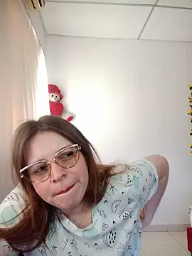 lorenitabella online show from 05-18-26, 08:14