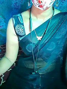 Snapshot of XBHUUME chatting on 01-06-25, 05:16 XBHUUME online show from 01-06-25, 05:16