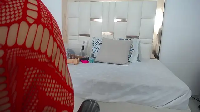 ambercordoba online show from 02-27-25, 08:53