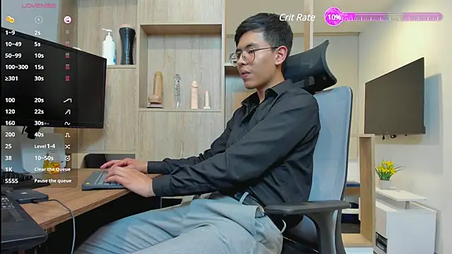 Snapshot of Jacob-Evans_ chatting on 01-05-25, 11:22 Jacob-Evans online show from 01-05-25, 11:22