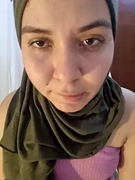 MatchedEyebrow online show from 02-21-25, 09:43