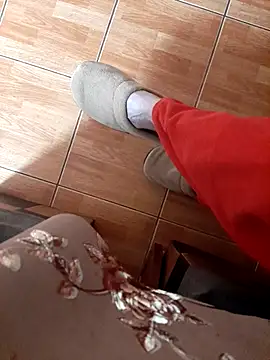 Snapshot of feet_toes chatting on 11-20-25, 06:57 feet toes online show from 11-20-25, 06:57